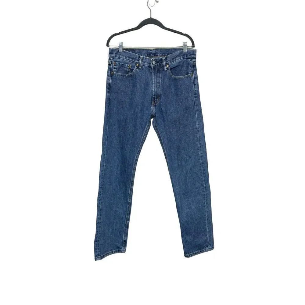 Levi’s medium wash 505 jeans size 32 X 32